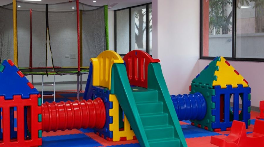 Indoor Birthday Party Games for Kids (By Age)